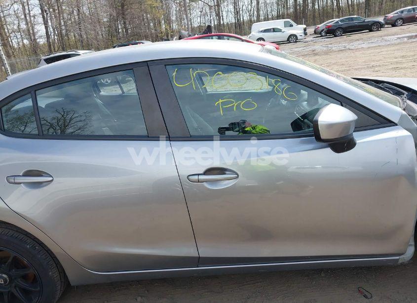 Photo 13 of 2016 Mazda Mazda3 I SPORT (VIN JM1BM1T71G1335980)