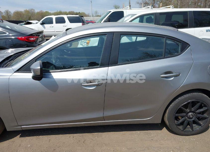 Photo 14 of 2016 Mazda Mazda3 I SPORT (VIN JM1BM1T71G1335980)