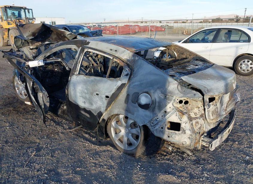 Photo 3 of 2014 Mazda Mazda3 I SV (VIN JM1BM1T72E1190803)