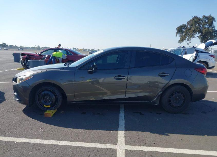 Photo 15 of 2016 Mazda Mazda3 I SPORT (VIN JM1BM1T72G1319271)