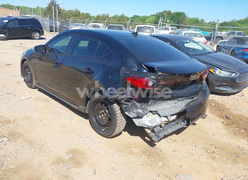 Photo 3 of 2014 Mazda Mazda3 I SV (VIN JM1BM1T74E1115455)