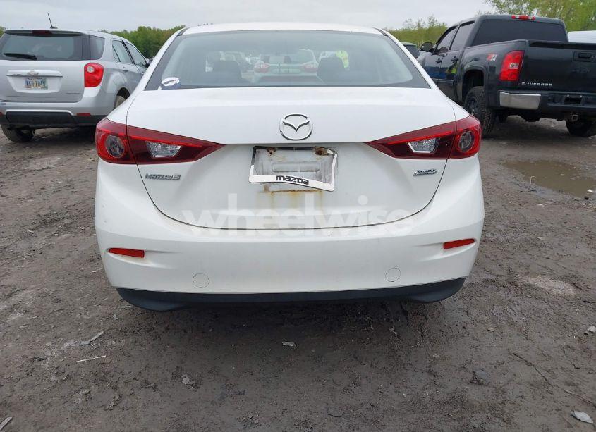 Photo 16 of 2014 Mazda Mazda3 I SV (VIN JM1BM1T74E1173503)