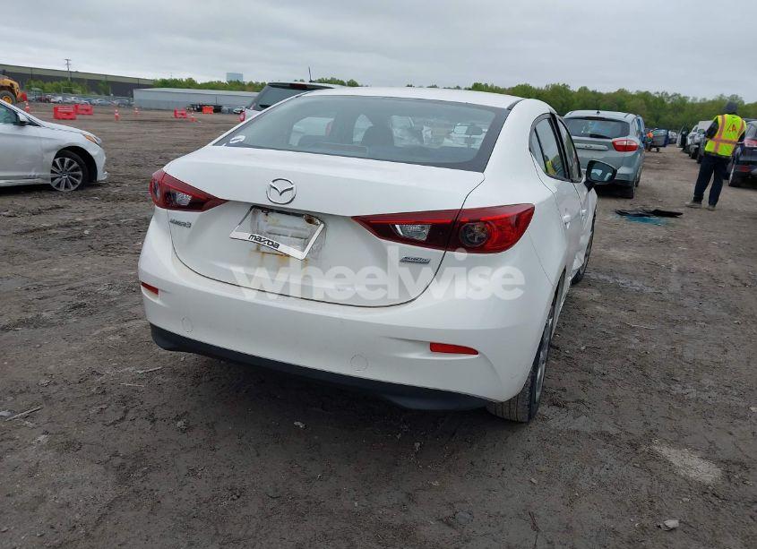 Photo 4 of 2014 Mazda Mazda3 I SV (VIN JM1BM1T74E1173503)