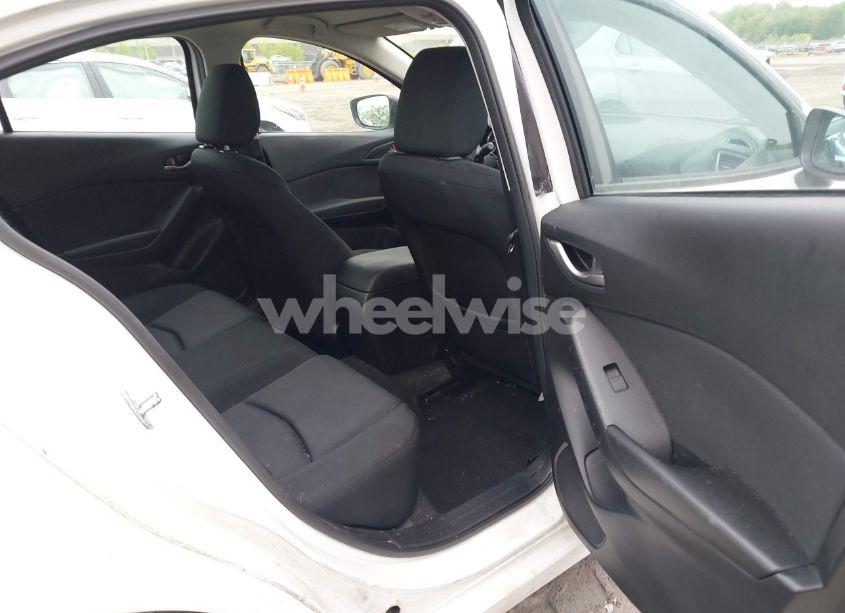 Photo 8 of 2014 Mazda Mazda3 I SV (VIN JM1BM1T74E1173503)