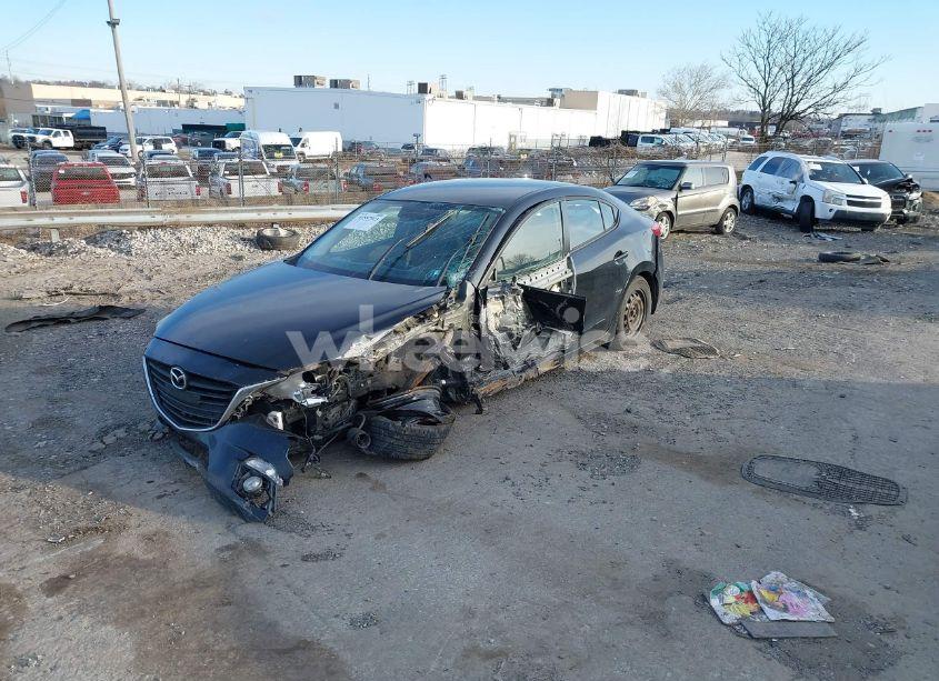 Photo 2 of 2015 Mazda Mazda3 I SV (VIN JM1BM1T74F1246158)