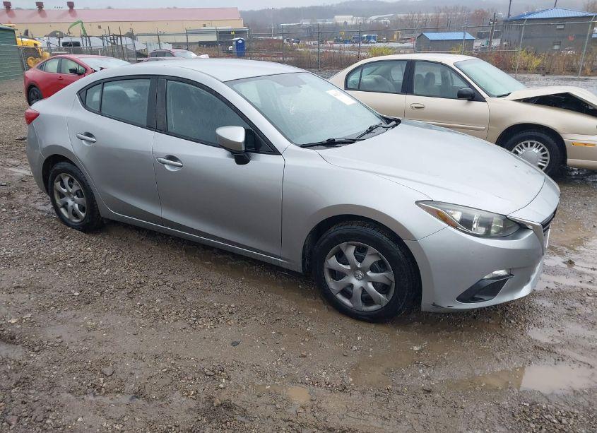 2016 Mazda Mazda3 I SPORT (VIN JM1BM1T74G1296236) main photo