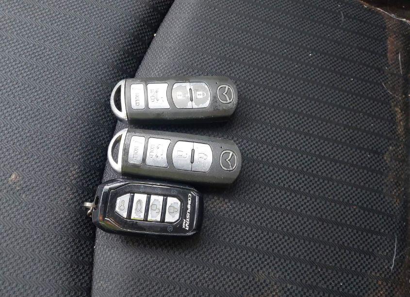 Photo 11 of 2016 Mazda Mazda3 I SPORT (VIN JM1BM1T74G1296236)