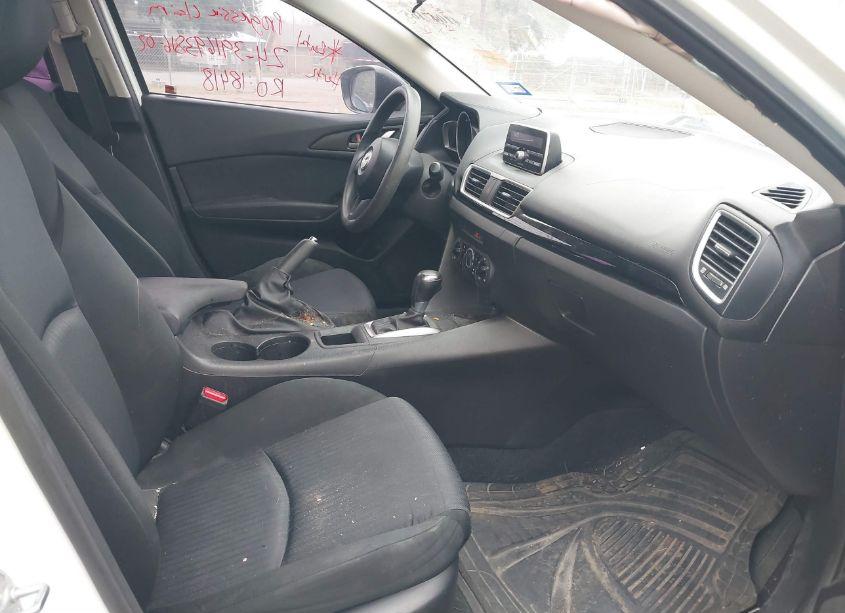 Photo 5 of 2014 Mazda Mazda3 I SV (VIN JM1BM1T76E1191498)