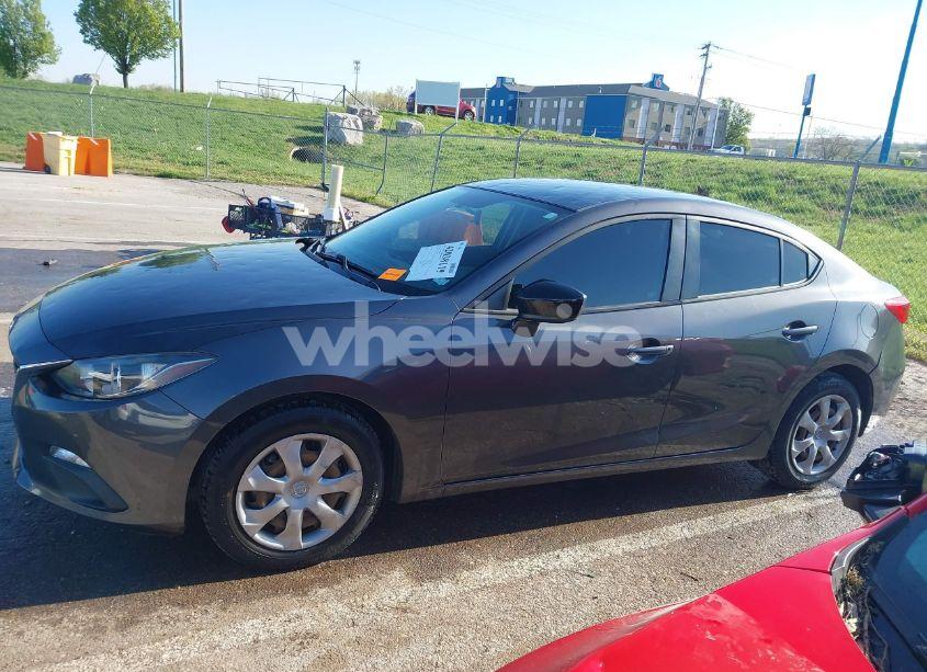 Photo 14 of 2015 Mazda Mazda3 I SV (VIN JM1BM1T76F1232083)