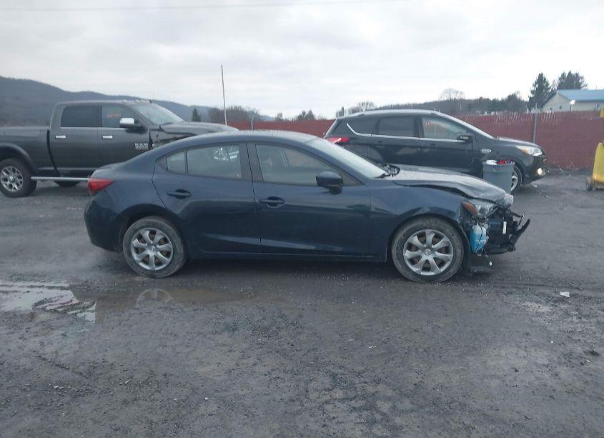 Photo 14 of 2016 Mazda Mazda3 I SPORT (VIN JM1BM1T76G1340821)