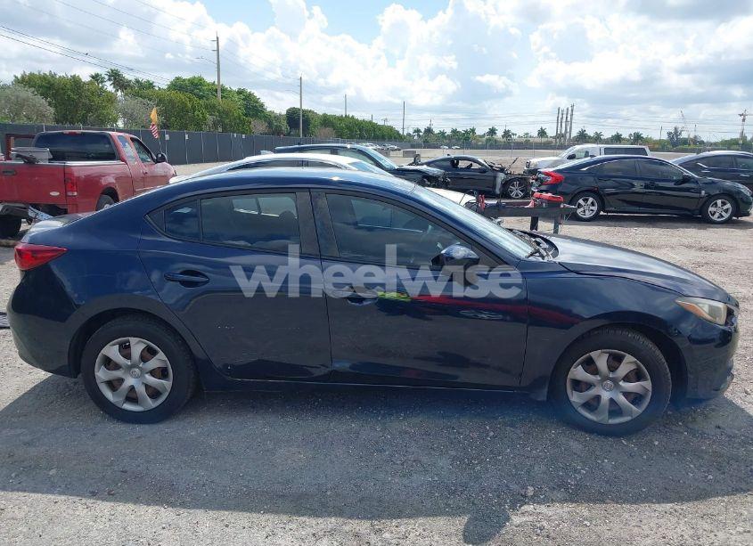 Photo 13 of 2016 Mazda Mazda3 I SPORT (VIN JM1BM1T76G1341564)