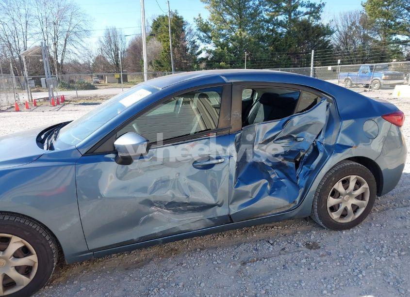 Photo 6 of 2016 Mazda Mazda3 I SPORT (VIN JM1BM1T77G1326524)