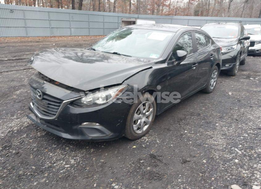 Photo 2 of 2016 Mazda Mazda3 I SPORT (VIN JM1BM1T78G1310395)