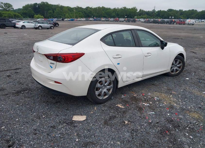 Photo 4 of 2014 Mazda Mazda3 I SV (VIN JM1BM1T79E1214451)
