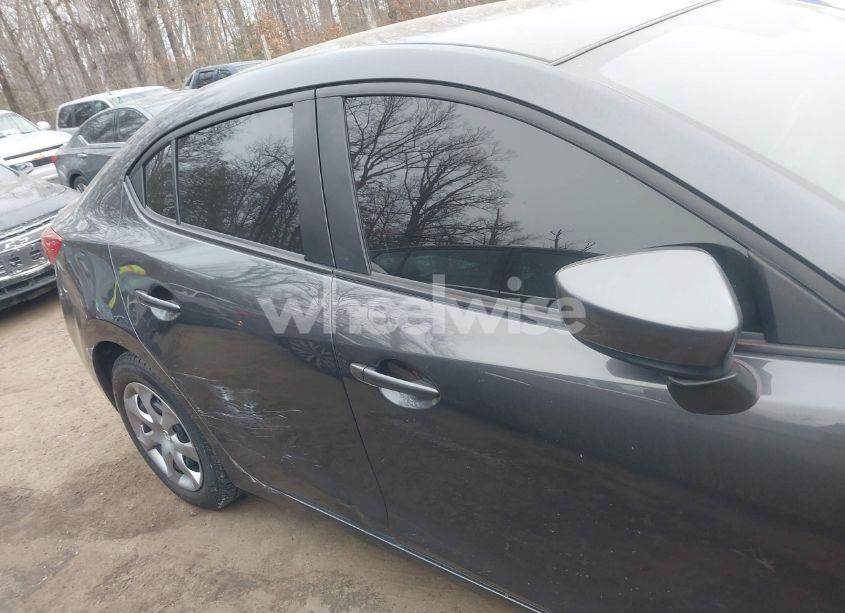 Photo 13 of 2016 Mazda Mazda3 I SPORT (VIN JM1BM1T79G1315296)