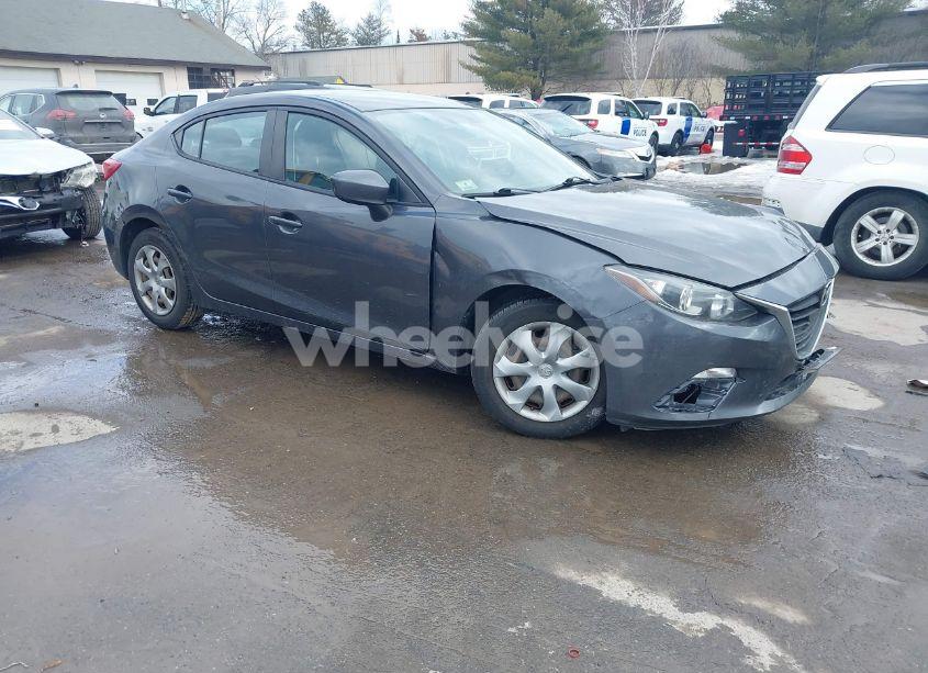2014 Mazda Mazda3 I SV (VIN JM1BM1T7XE1203605) main photo