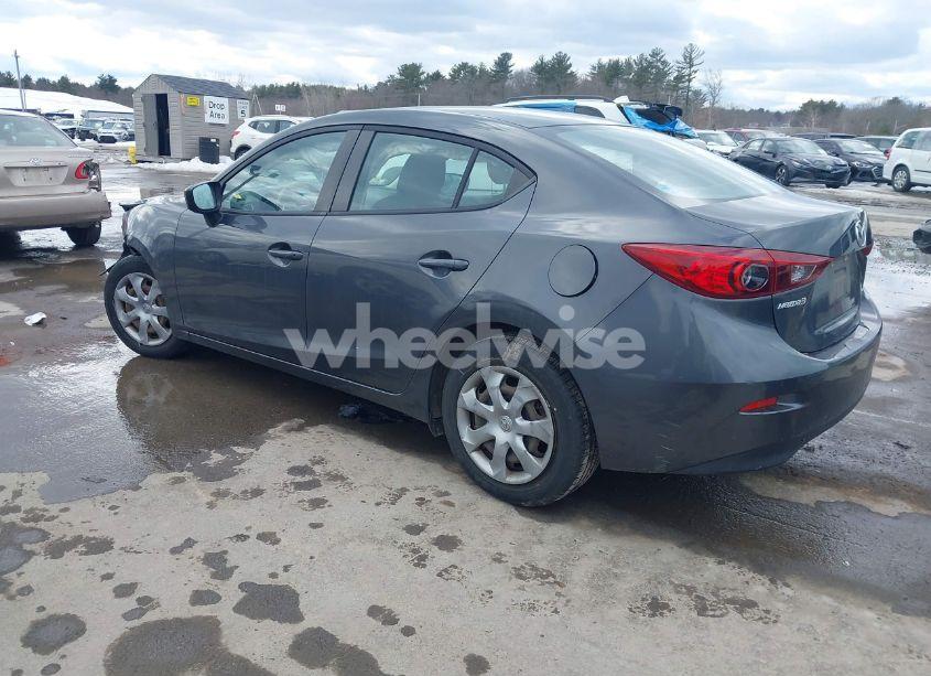 Photo 3 of 2014 Mazda Mazda3 I SV (VIN JM1BM1T7XE1203605)