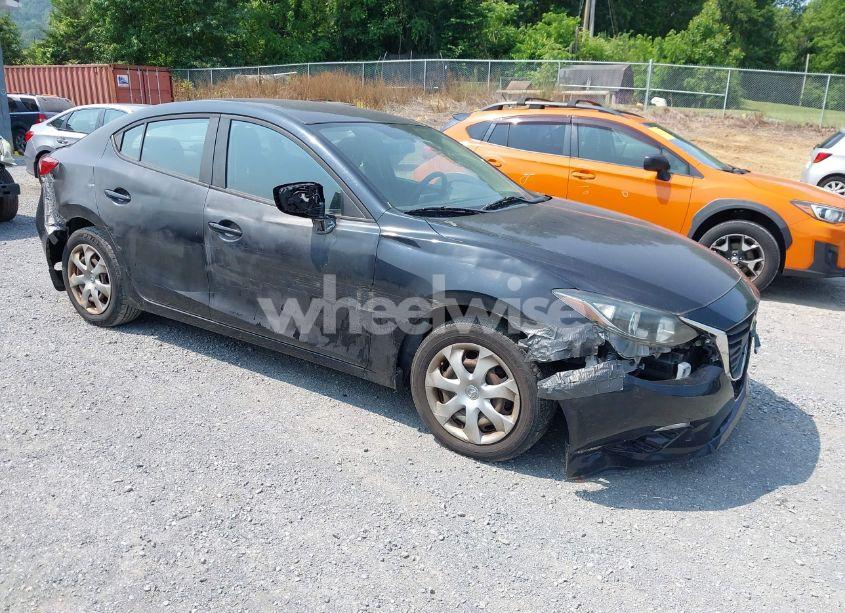 2015 Mazda Mazda3 I SV (VIN JM1BM1T7XF1236296) main photo