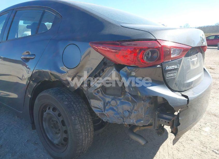 Photo 6 of 2014 Mazda Mazda3 I SPORT (VIN JM1BM1U70E1108632)