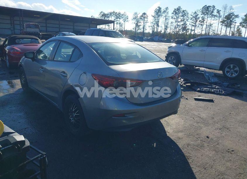 Photo 3 of 2014 Mazda Mazda3 I SPORT (VIN JM1BM1U70E1121798)