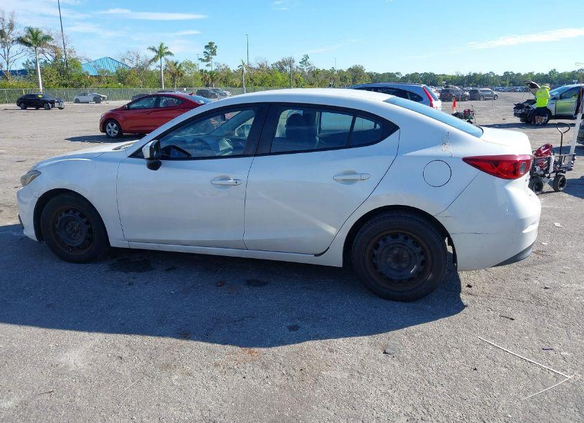 Photo 14 of 2014 Mazda Mazda3 I SPORT (VIN JM1BM1U70E1136222)