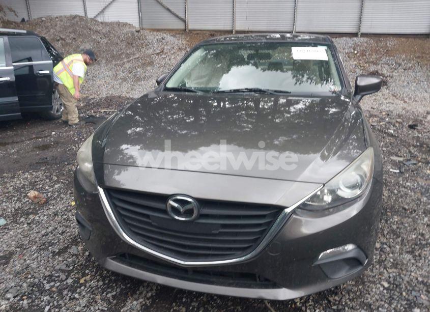 Photo 12 of 2014 Mazda Mazda3 I SPORT (VIN JM1BM1U70E1171827)