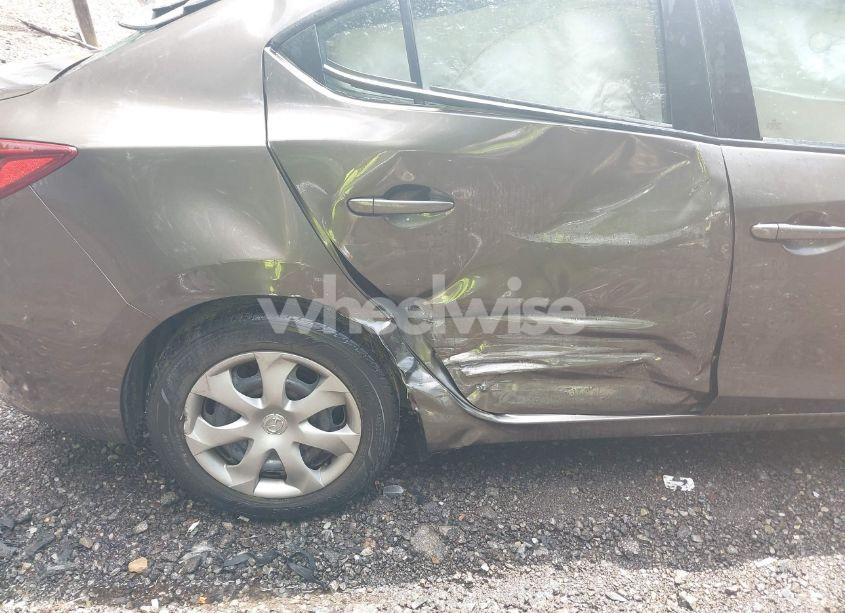 Photo 6 of 2014 Mazda Mazda3 I SPORT (VIN JM1BM1U70E1171827)