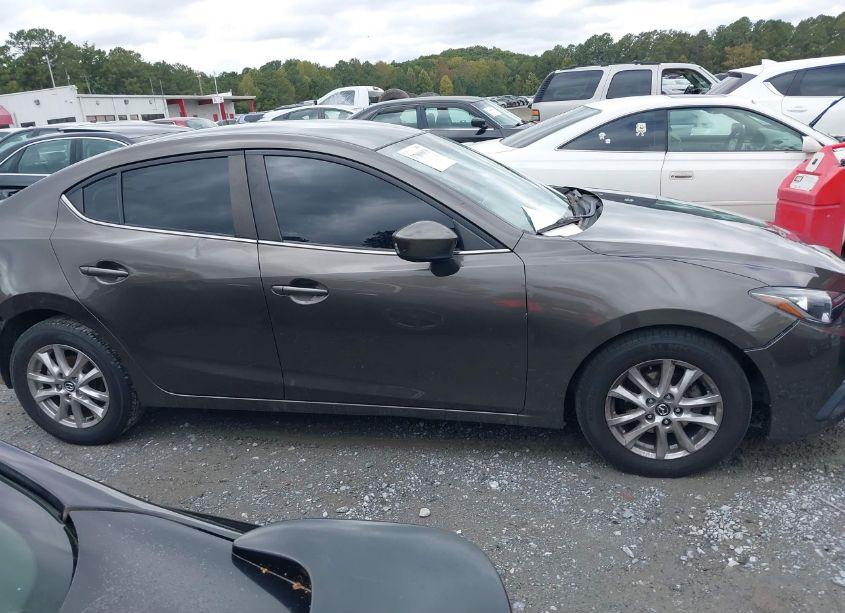 Photo 13 of 2016 Mazda Mazda3 I SPORT (VIN JM1BM1U70G1313810)