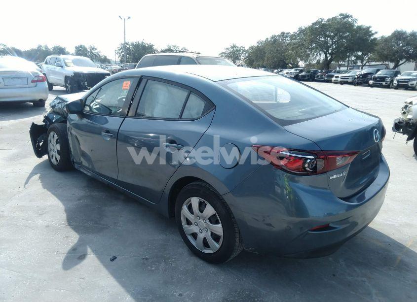Photo 3 of 2014 Mazda Mazda3 I SPORT (VIN JM1BM1U71E1145446)