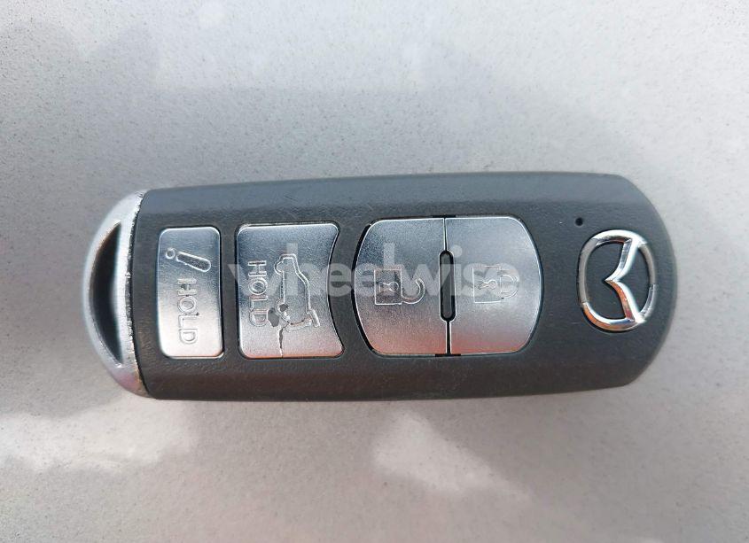 Photo 11 of 2015 Mazda Mazda3 I SPORT (VIN JM1BM1U71F1225833)