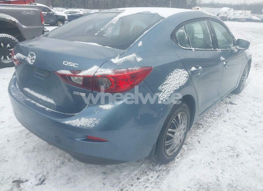 Photo 4 of 2014 Mazda Mazda3 I SPORT (VIN JM1BM1U72E1141907)