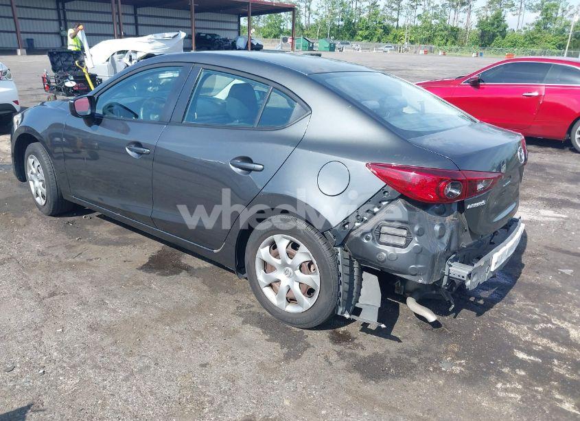 Photo 3 of 2014 Mazda Mazda3 I SPORT (VIN JM1BM1U72E1145438)