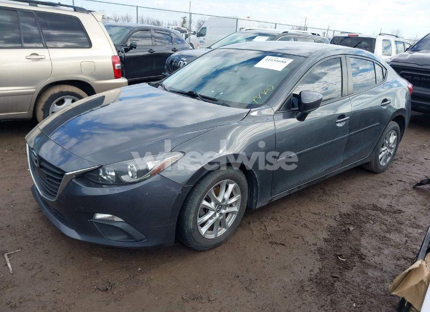 Photo 2 of 2014 Mazda Mazda3 (VIN JM1BM1U73E1149207)