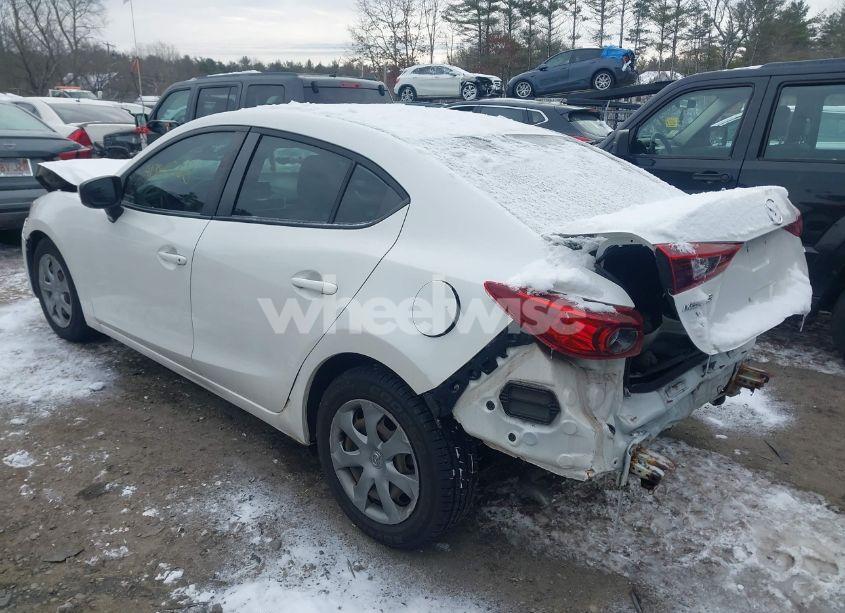 Photo 3 of 2014 Mazda Mazda3 I SPORT (VIN JM1BM1U73E1176911)