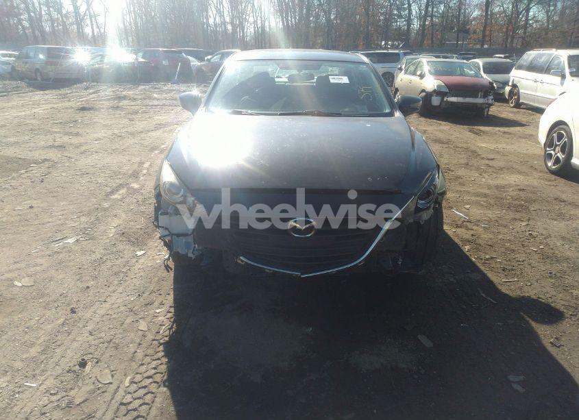 Photo 6 of 2014 Mazda Mazda3 I SPORT (VIN JM1BM1U73E1186502)