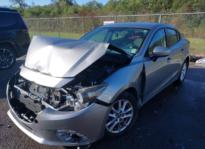 Photo 2 of 2016 Mazda Mazda3 I SPORT (VIN JM1BM1U73G1324980)