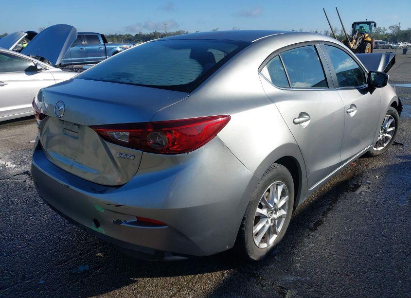 Photo 4 of 2016 Mazda Mazda3 I SPORT (VIN JM1BM1U73G1324980)