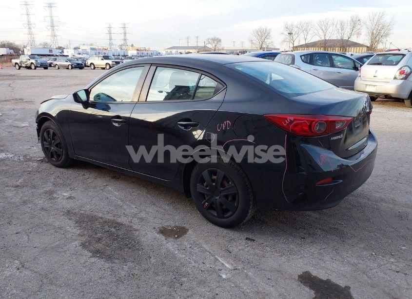 Photo 3 of 2014 Mazda Mazda3 I SPORT (VIN JM1BM1U74E1121142)