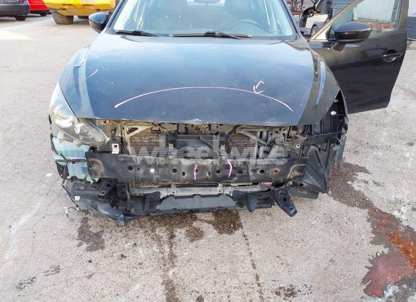 Photo 6 of 2014 Mazda Mazda3 I SPORT (VIN JM1BM1U74E1121142)