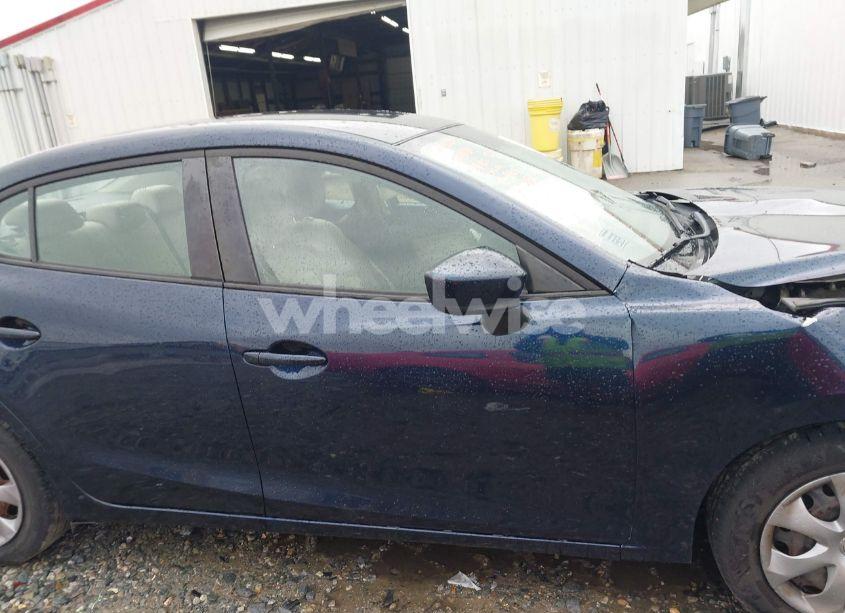 Photo 13 of 2014 Mazda Mazda3 I SPORT (VIN JM1BM1U74E1160152)