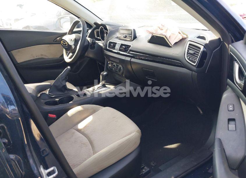 Photo 5 of 2014 Mazda Mazda3 I SPORT (VIN JM1BM1U74E1160152)