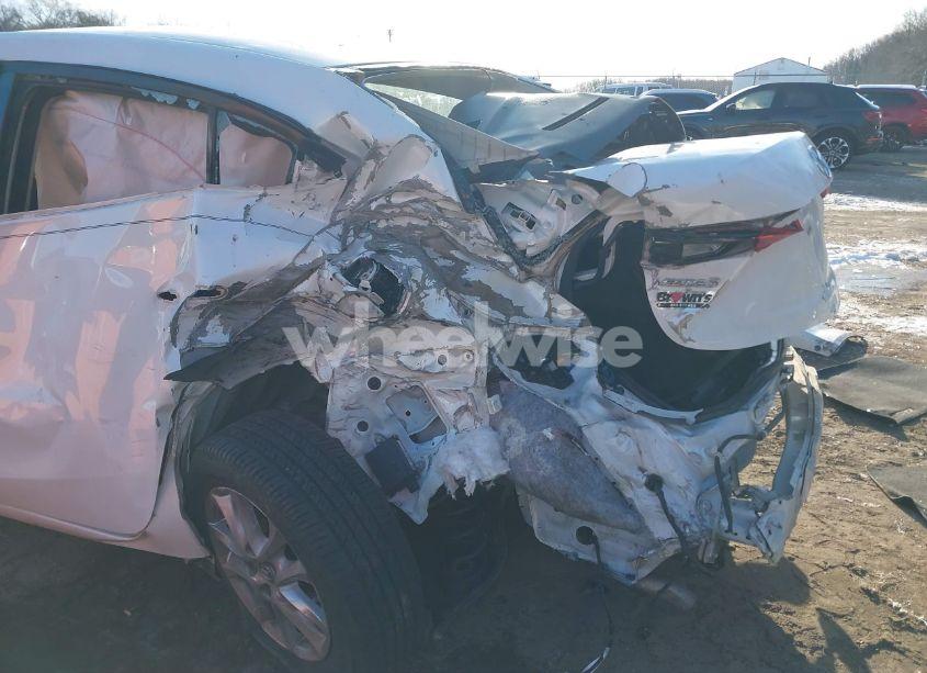 Photo 6 of 2016 Mazda Mazda3 I SPORT (VIN JM1BM1U74G1296171)