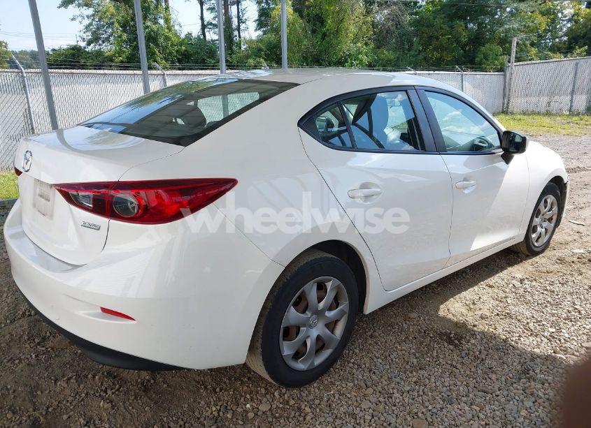 Photo 4 of 2014 Mazda Mazda3 I SPORT (VIN JM1BM1U75E1175758)