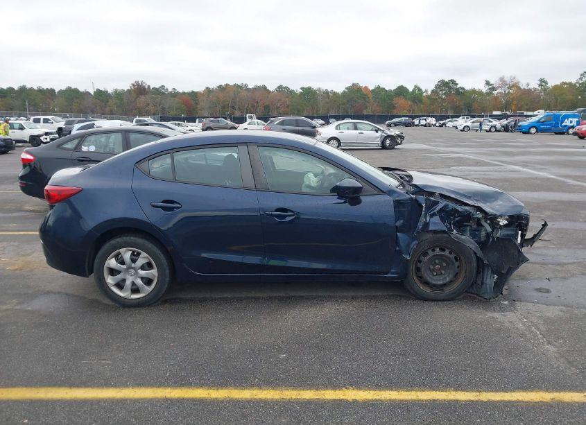 Photo 13 of 2014 Mazda Mazda3 (VIN JM1BM1U76E1123314)