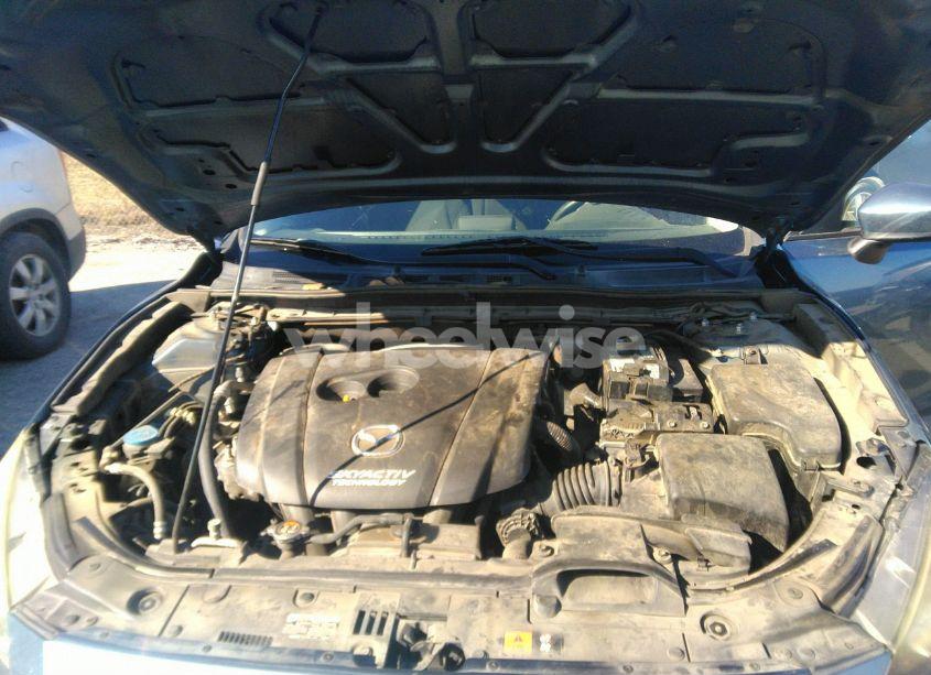 Photo 10 of 2014 Mazda Mazda3 I SPORT (VIN JM1BM1U77E1111284)