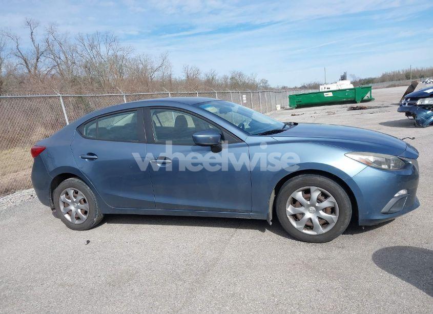 Photo 13 of 2014 Mazda Mazda3 I SPORT (VIN JM1BM1U77E1111284)