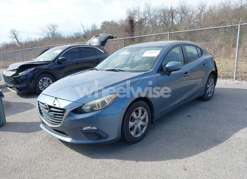 Photo 2 of 2014 Mazda Mazda3 I SPORT (VIN JM1BM1U77E1111284)