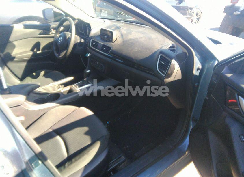 Photo 5 of 2014 Mazda Mazda3 I SPORT (VIN JM1BM1U77E1111284)