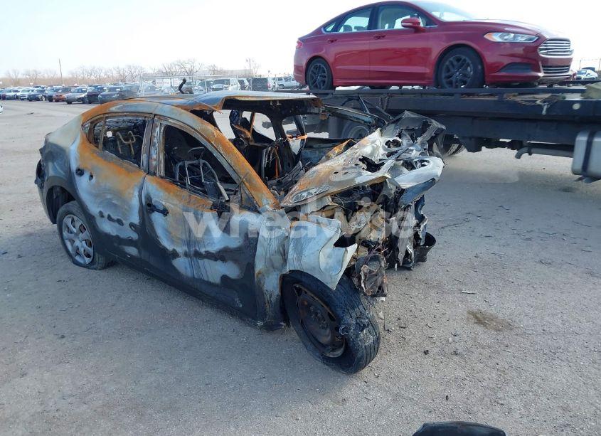 2014 Mazda Mazda3 (VIN JM1BM1U77E1129154) main photo