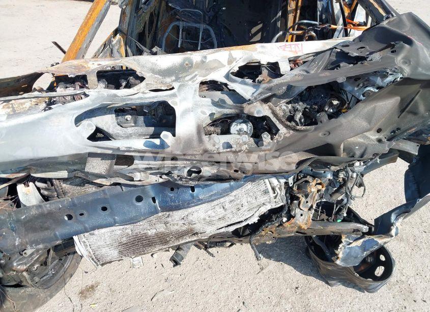 Photo 10 of 2014 Mazda Mazda3 (VIN JM1BM1U77E1129154)